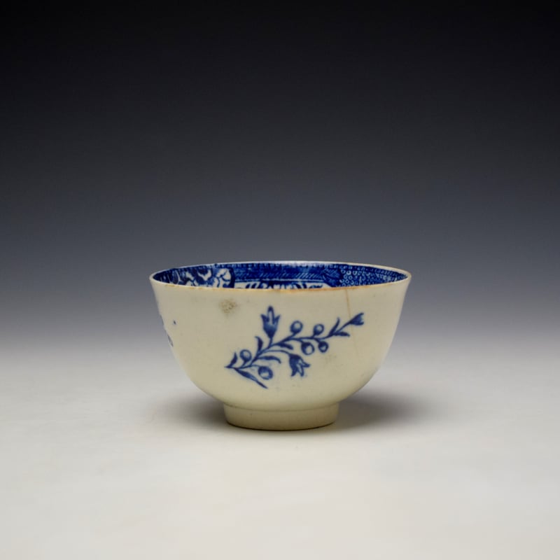 Liverpool Teabowl and saucer c1770-80 (4)