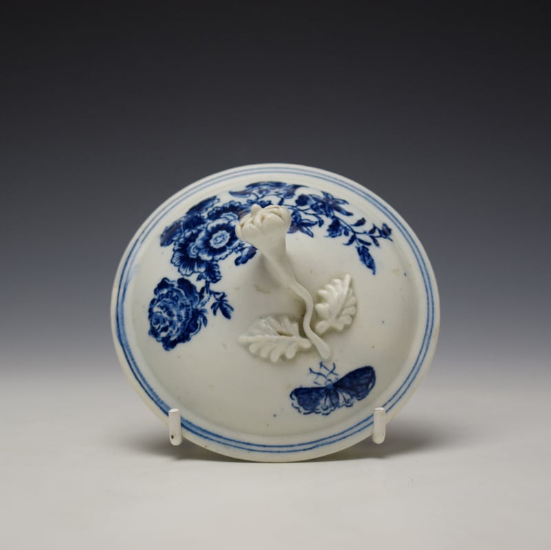 Lowestoft Three Flowers Pattern Sucrier and Cover c1770-80 (7)