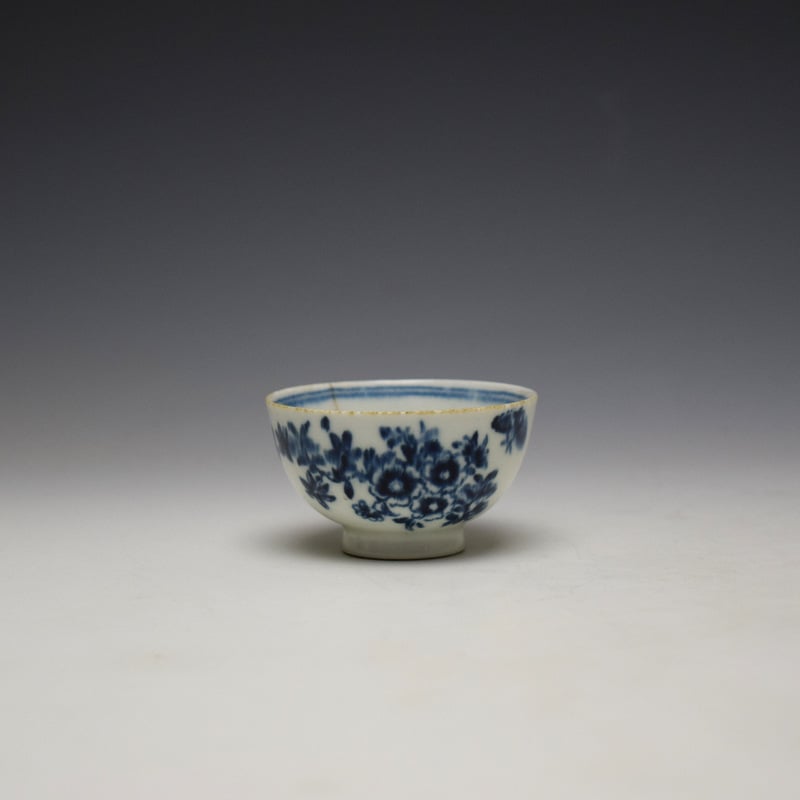 Lowestoft Three Flowers Pattern Toy Teabowl and Saucer c1780-85 (3)