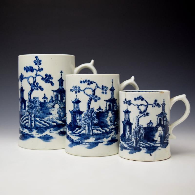 Two Pagoda and Bridge Pattern Graduated Mug Set c1775