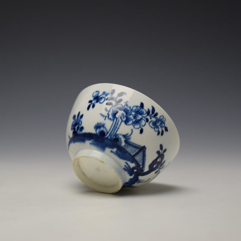 Lowestoft Flowering Plant Holed Rock and Fence Pattern Teabowl and Saucer c1780-85 (8)