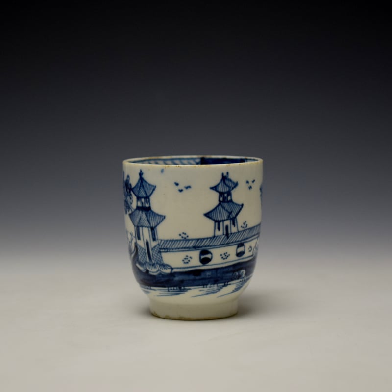Lowestoft Gatehouse and Walled Garden Pattern Coffee Cup and Saucer c1785-90 (3)