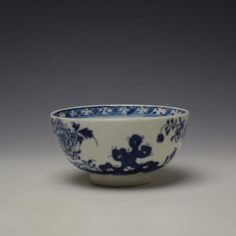 Uncommon Peony and Holed Rock Pattern Breakfast Sized Teabowl and Saucer c1775-80 - Image 6