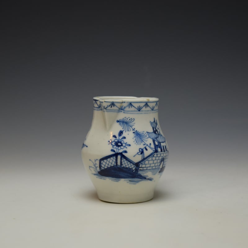 Lowestoft Chinaman and Bridge House Pattern Squat Shaped Sparrow Beak Jug c1795-1800 (2)