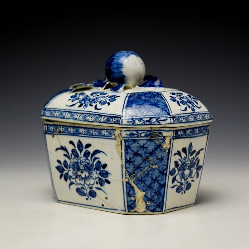 Derby Floral Pattern Butter Tub and Cover c1758-60 (4)