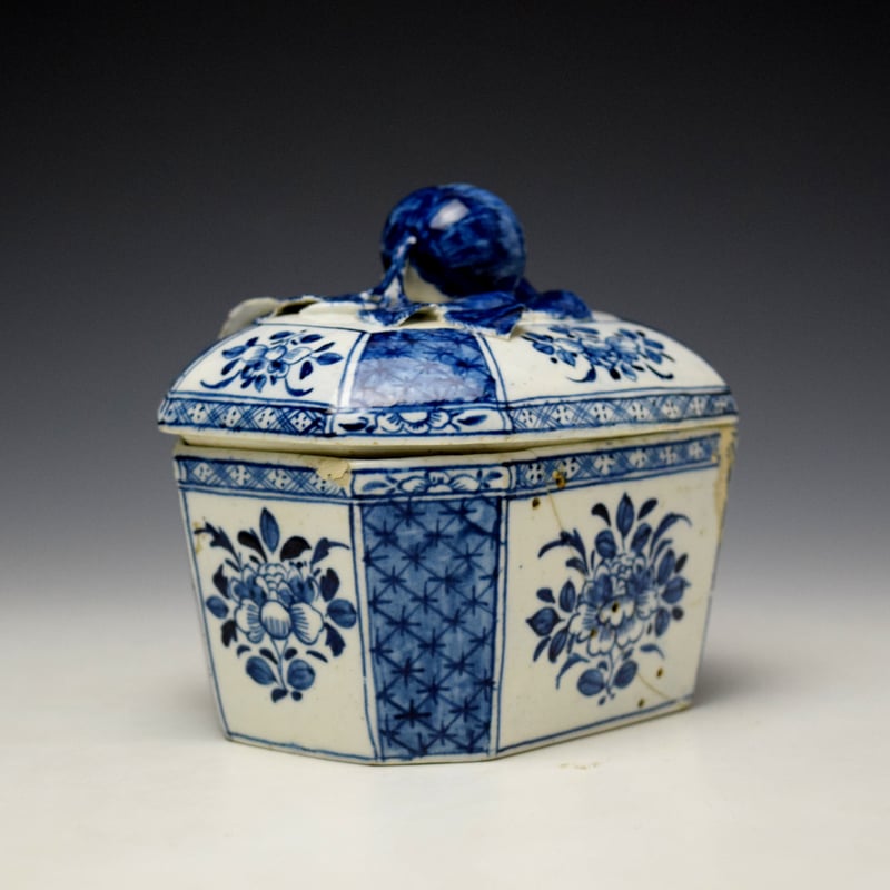 Derby Floral Pattern Butter Tub and Cover c1758-60 (6)