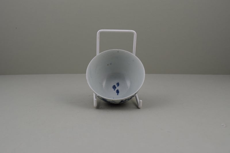Lowestoft Porcelain Very Rare Windy Day Pattern Teabowl and Saucer, C1760 (7)