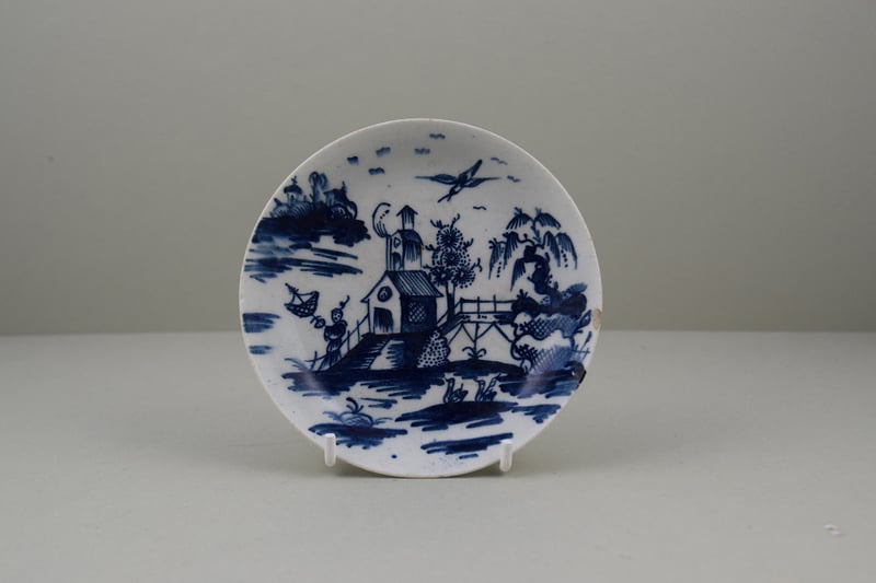 Lowestoft Porcelain Very Rare Windy Day Pattern Teabowl and Saucer, C1760 (9)
