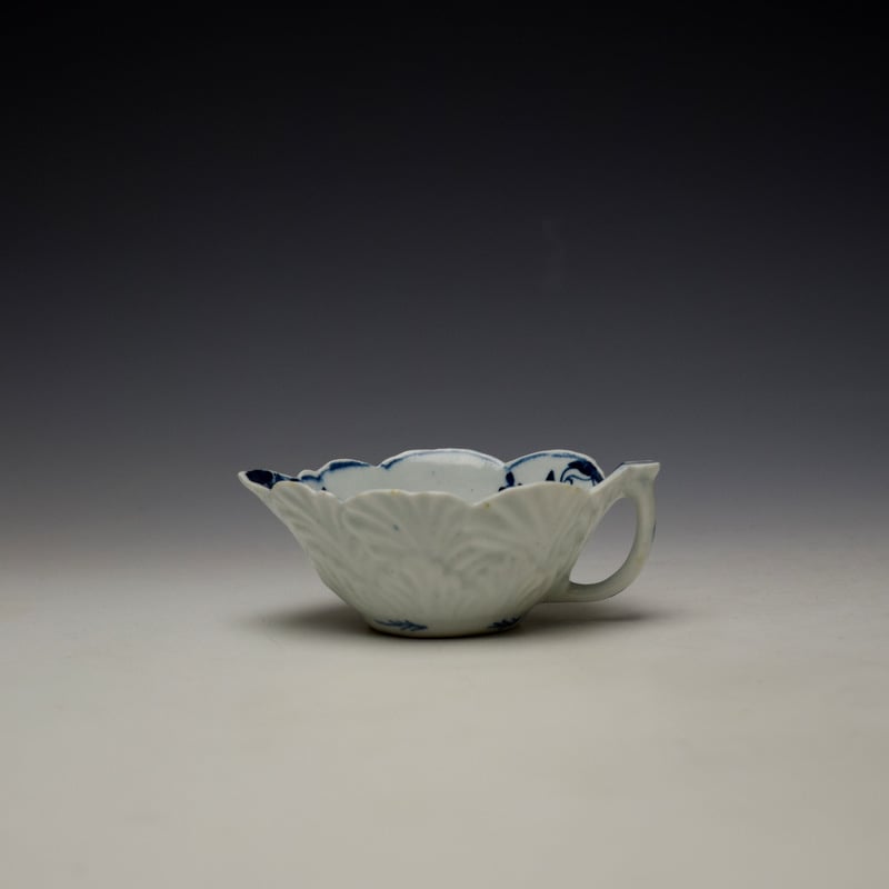 Lowestoft Geranium Moulded Floral Pattern Butterboat c1765 (1)