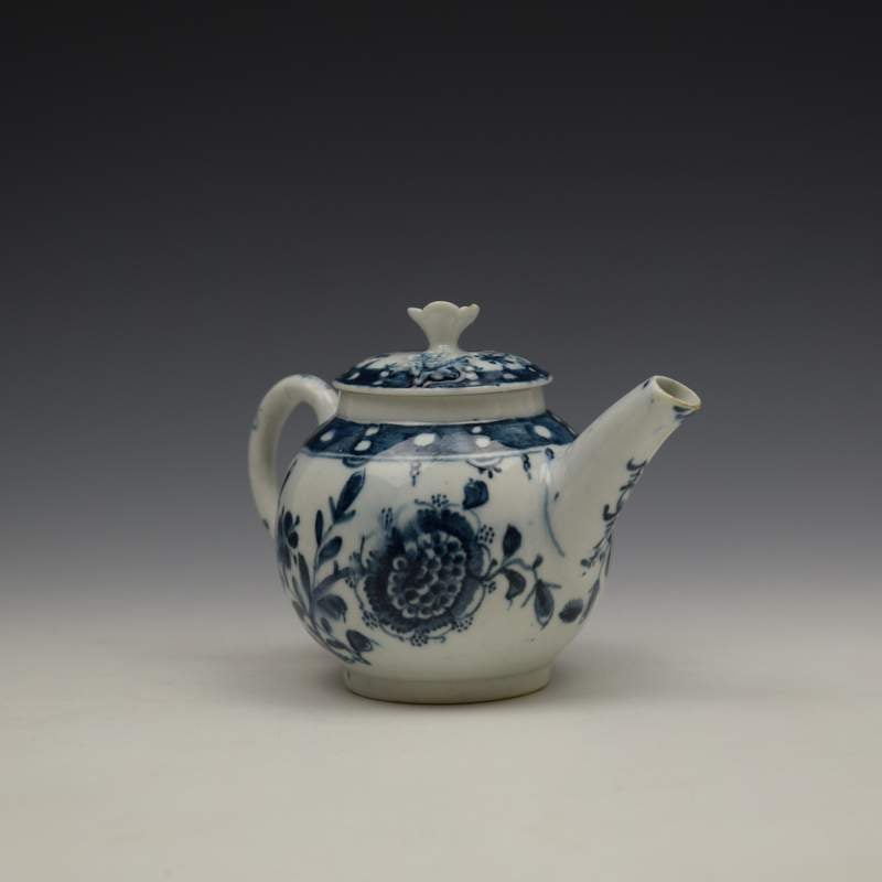 Lowestoft Porcelain Sunflower Pattern Toy Teapot and Cover c1762-63 (5)