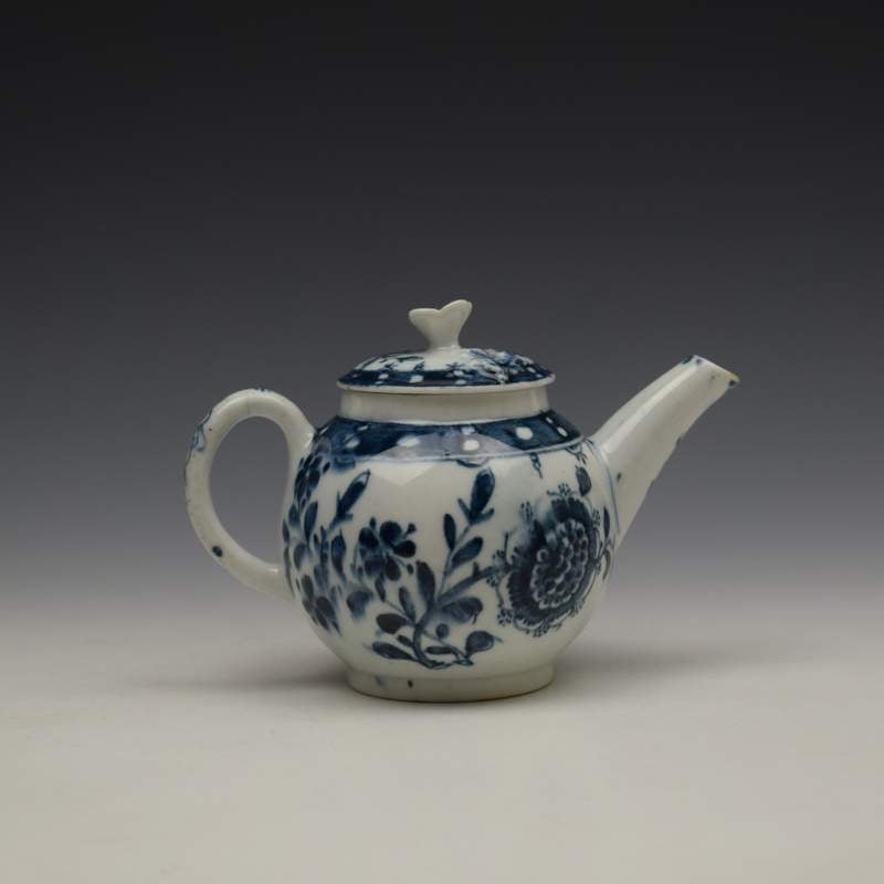 Lowestoft Porcelain Sunflower Pattern Toy Teapot and Cover c1762-63 (6)
