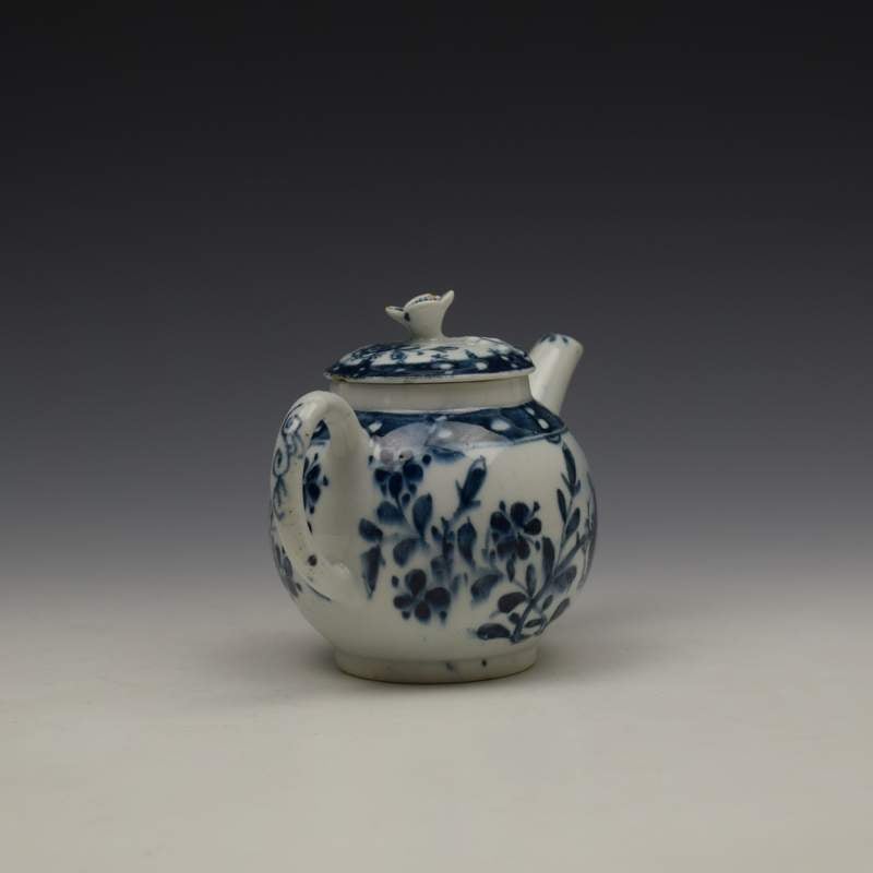 Lowestoft Porcelain Sunflower Pattern Toy Teapot and Cover c1762-63 (7)