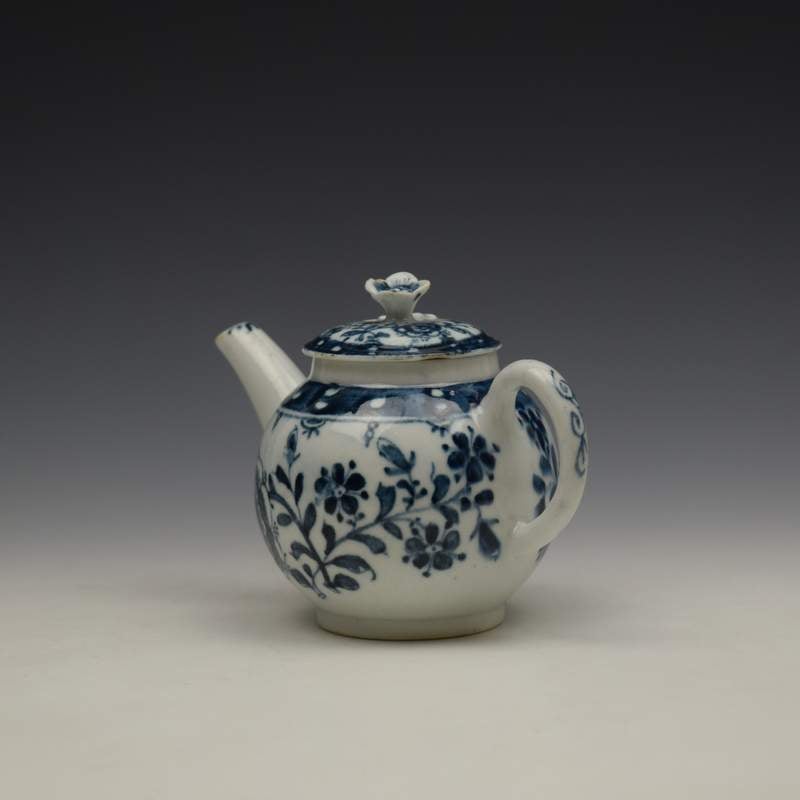Lowestoft Porcelain Sunflower Pattern Toy Teapot and Cover c1762-63 (8)