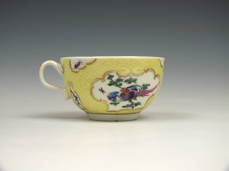 First period Worcester yellow ground tea cup and saucer (4)