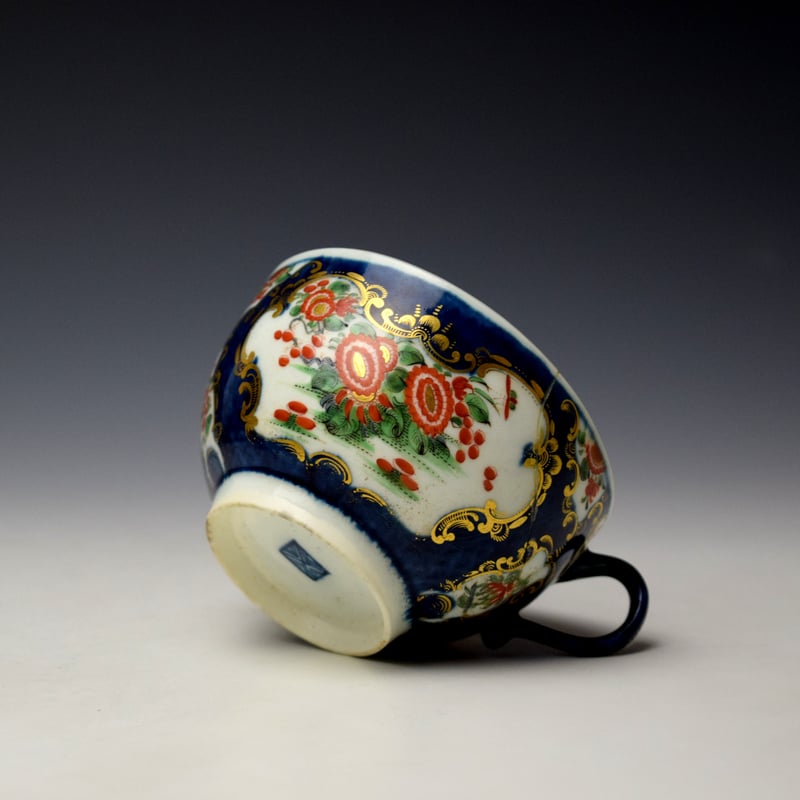 Worcester Blue Scale Queens Pattern Teacup and Saucer c1770 (8)
