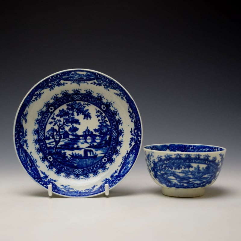 Circled Landscape Pattern Teabowl and Saucer c1780-90