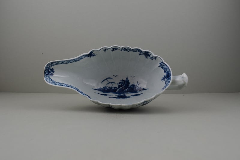 Worcester Porcelain First Period Fringed Tree Pattern Sauceboat (9)